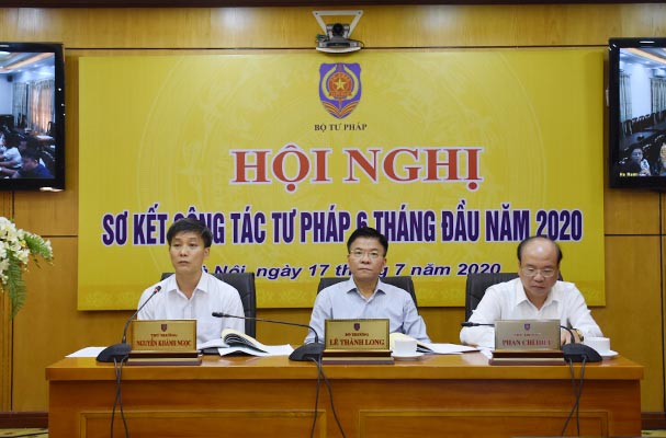 Đồng chí Lê Thành Long, Ủy viên Trung ương Đảng, Bộ trưởng Bộ Tư pháp, Thứ trưởng Nguyễn Khánh Ngọc, Thứ trưởng Phan Chí Hiếu
