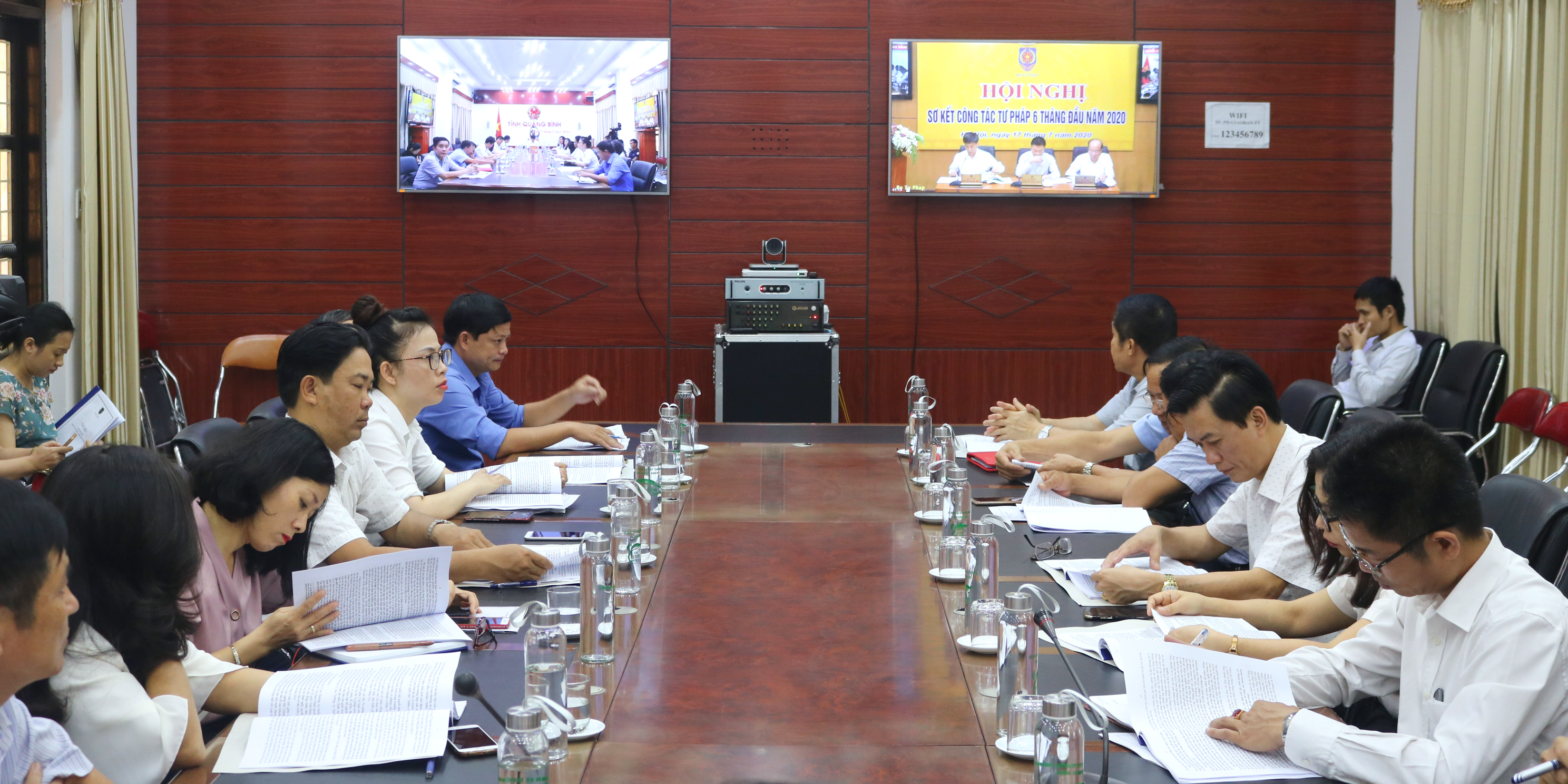 Các đại biểu tham dự tại điểm cầu Quảng Bình